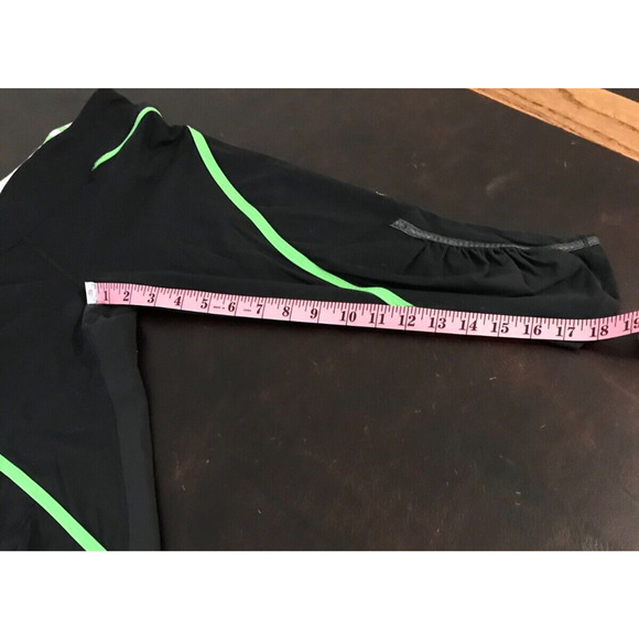 Lululemon Run Pace Crop Black/Ocean Stripe Frond Zip Back Pocket Leggings - 6 - Picture 7 of 9